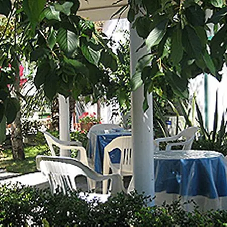 Orchidea Hotel apartamentowy 3*